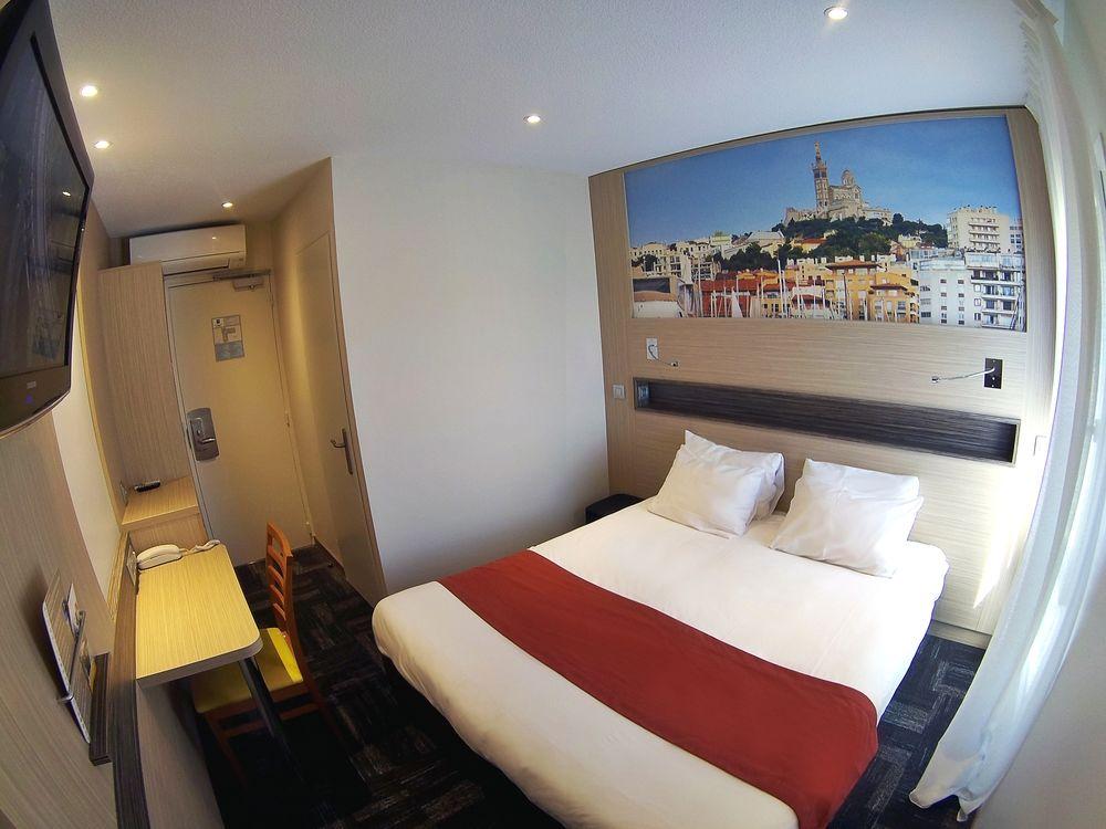 greet Hotel Marseille Provence Aéroport Vitrolles  Exterior foto
